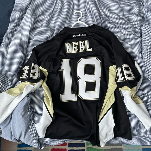 James neal Pittsburgh Penguins jersey - Picture 2 of 3